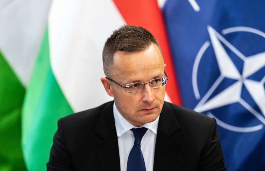 Венгрия согласилась платить за газ рублями. Глава МИД Сийярто считает, что это не противоречит санкциям