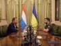 Президент України Володимир Зеленський з прем'єр-міністром Люксембургу Ксав'є Бетелем
