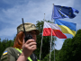 кордон, прапори ЄС, України та Польщі